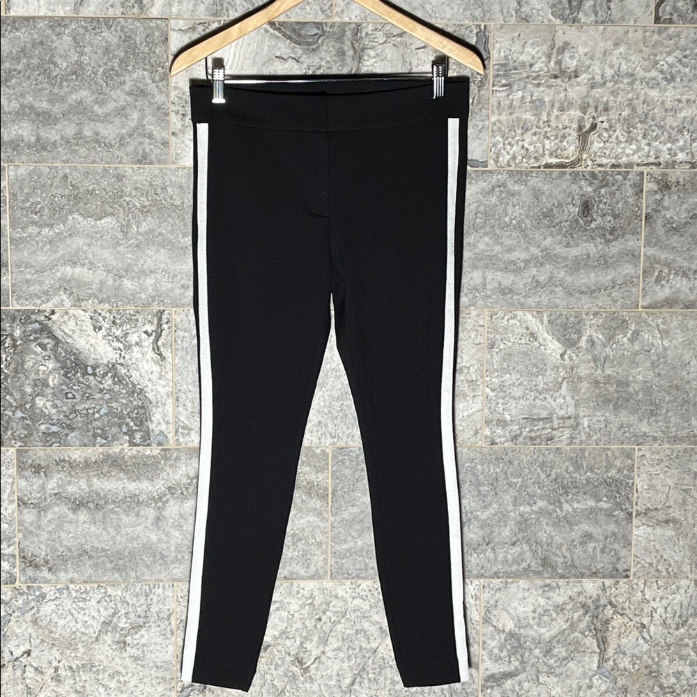 🆕NWT LOFT Leggings in Tuxedo Stripe Ponte Pants – 8P – Black/White - Picture 3 of 8